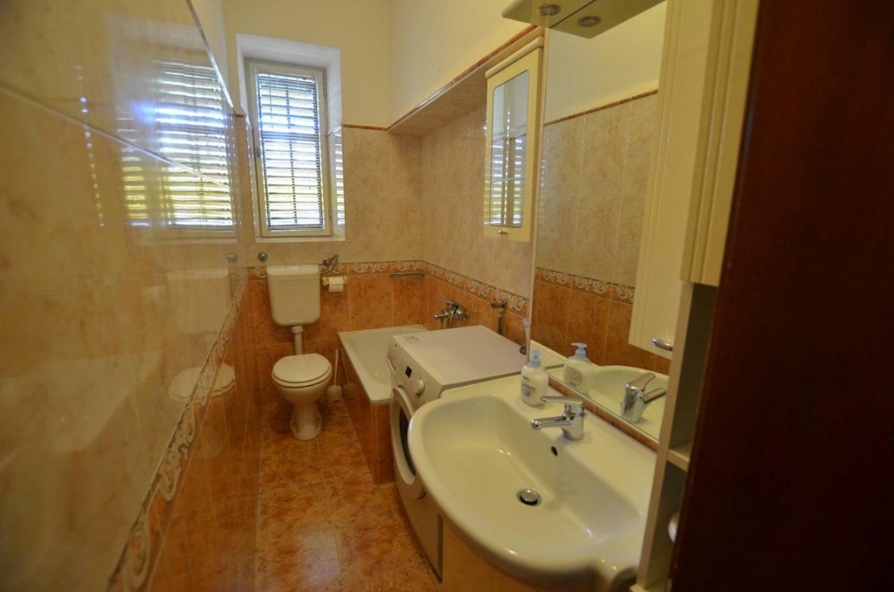 Yulia Apartments Rovinj Eksteriør bilde