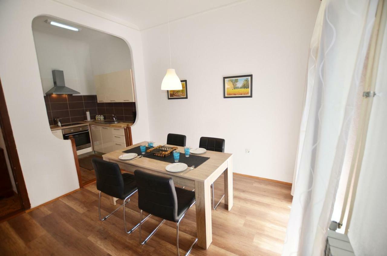 Yulia Apartments Rovinj Eksteriør bilde