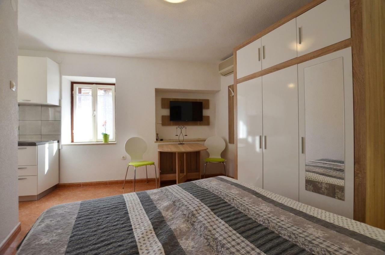 Yulia Apartments Rovinj Eksteriør bilde